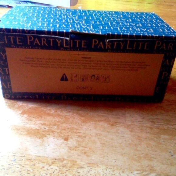 Partylite holiday candle holder pair - Picture 2 of 7